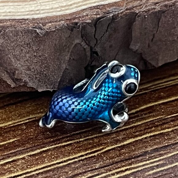 Pandora Metallic Blue Gecko Charm - Picture 1 of 6